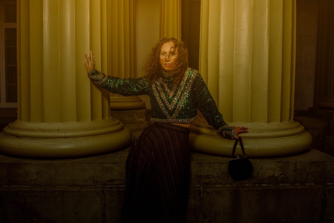 KRISTIE T – EDITORIAL